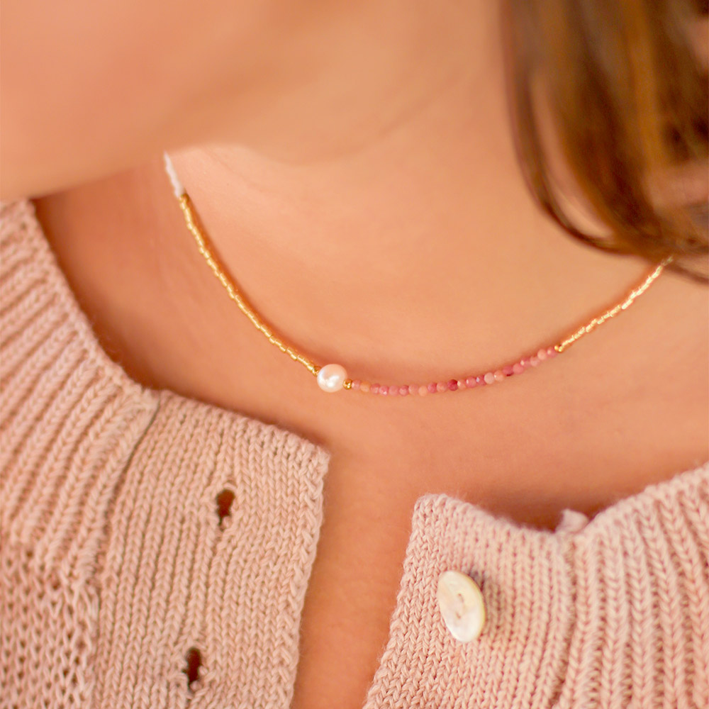 1963533-lifestyle-noma-necklace-rhodochrosite.jpg