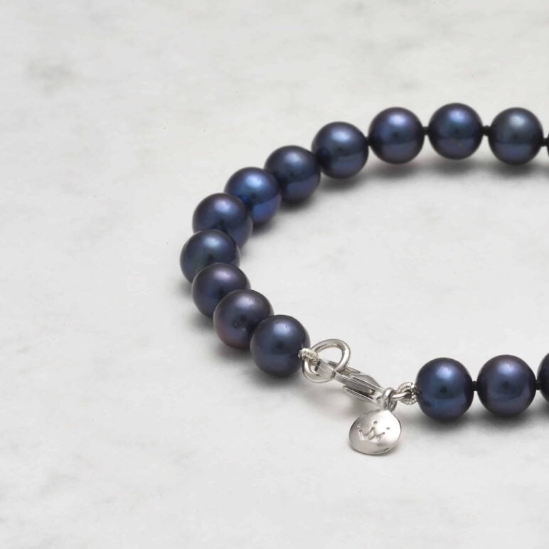 crop-IoW-Pearl-Ecommerce-1705065-153734.jpg