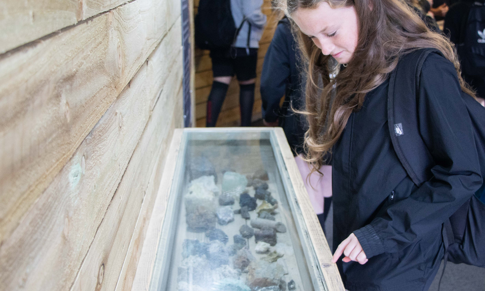 photo of kids enjoying panning for gold at cornwall gold